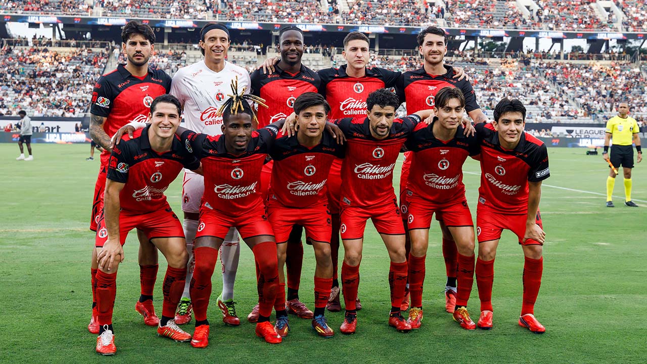 La jauría visitó al SDFC en la ciudad californiana.